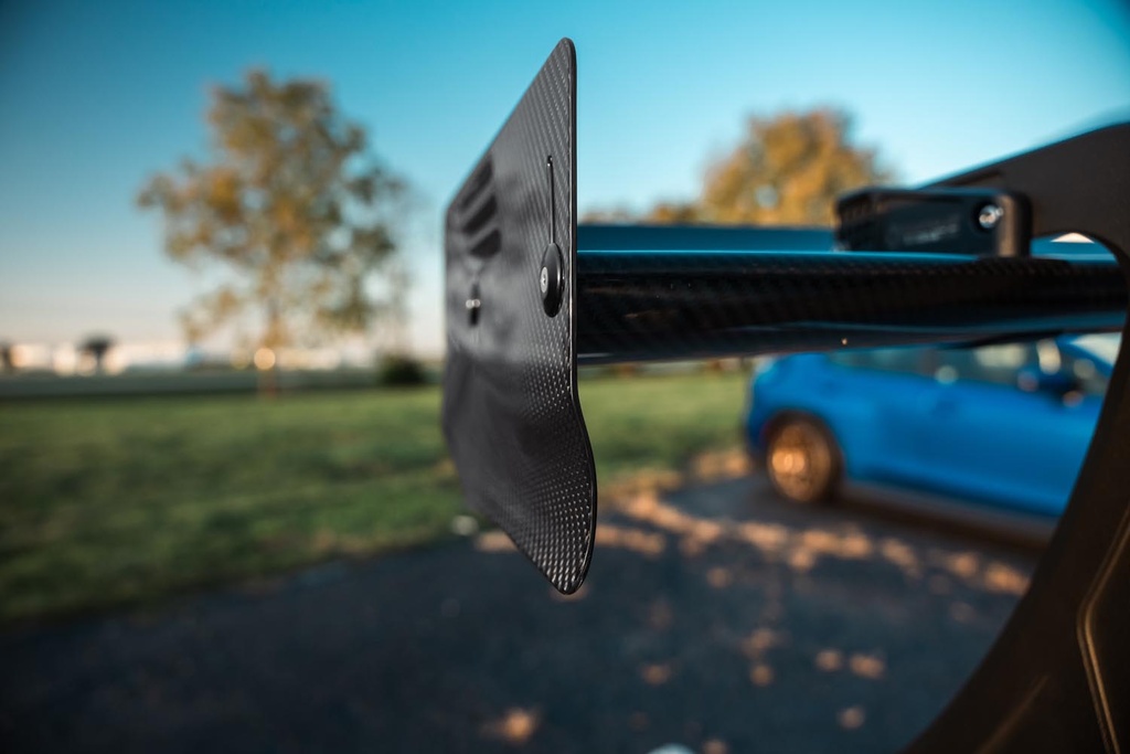 Vented Carbon Endplates for UCW Rear Wing